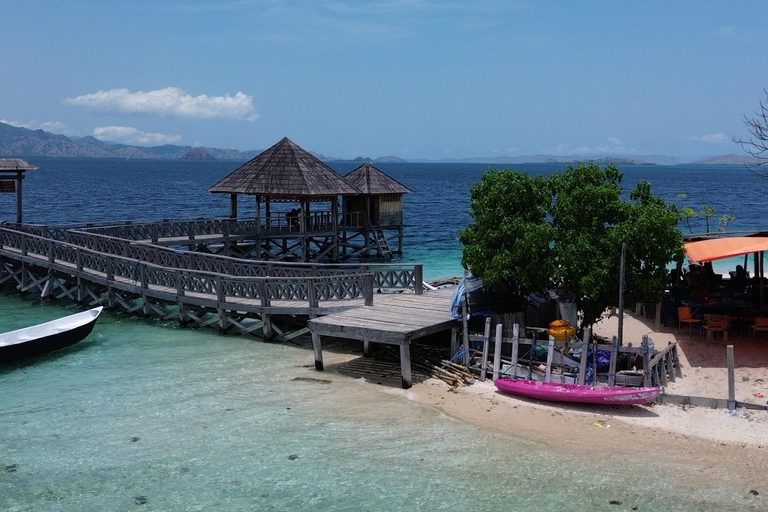 Labuan Bajo: Shared Half-Day Snorkeling & Sunset Trip