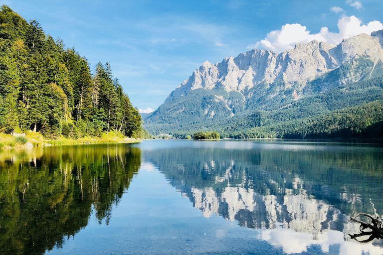 VIP Tour: Nürnberg-Munich-Salzburg + Transfer, Hotel & Meals