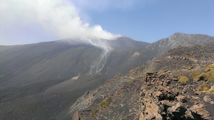 Etna and its surroundings with honey tasting