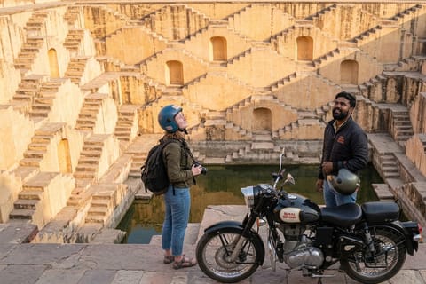 Jaipur: Private City Tour by Royal Enfield Motorcycle