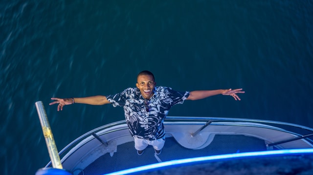 Mombasa: Sunset Cruise with DJ, Snacks, and Drinks