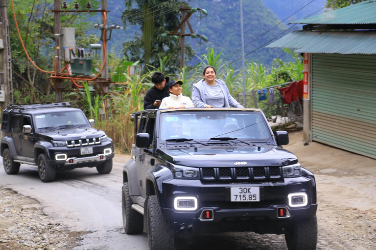New Modern Jeep - Ha Giang Loop 3 days - Private room