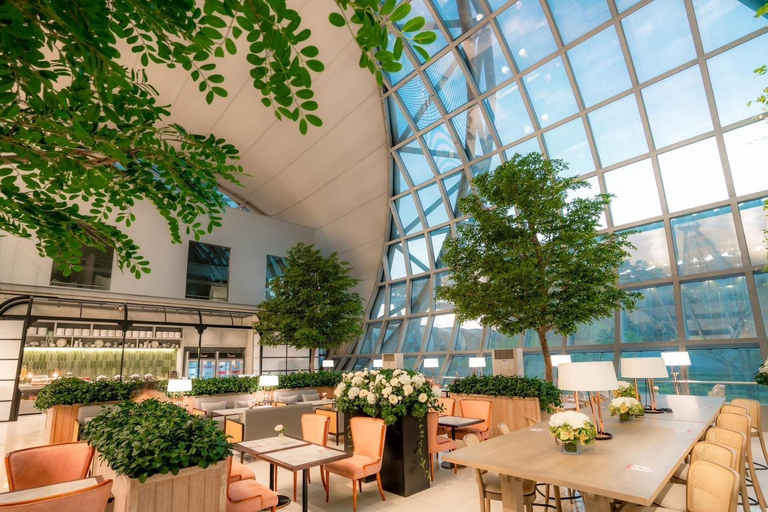 Aéroport de BKK : accès au salon Coral pour les vols nationaux et internationauxSalon Coral Finest Business Class – Porte d&#039;embarquement international D1