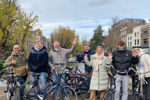 Utrecht: Guided Bike Tour with Dom Tower & Canal Cellars