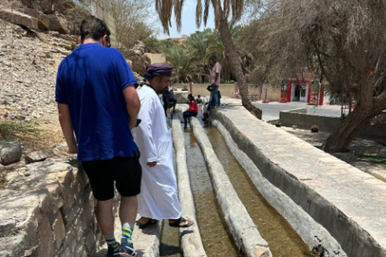 Muscat: Green Mountain with Castle, Fossil & Villages Tour