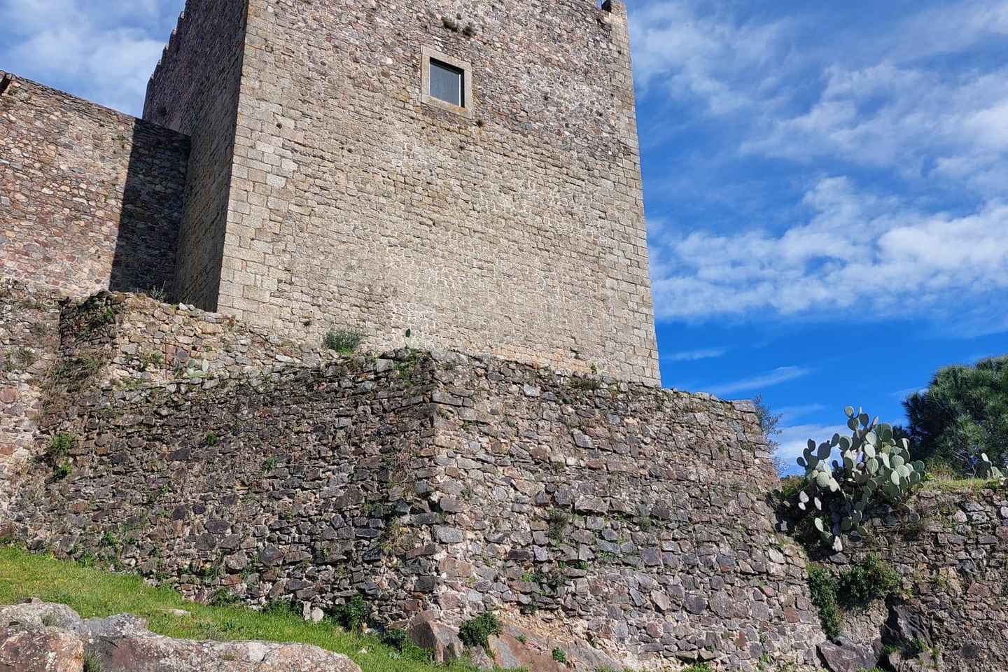 Из Эворы: еврейский тур по замкам Каштелу-де-Виде и Марвао