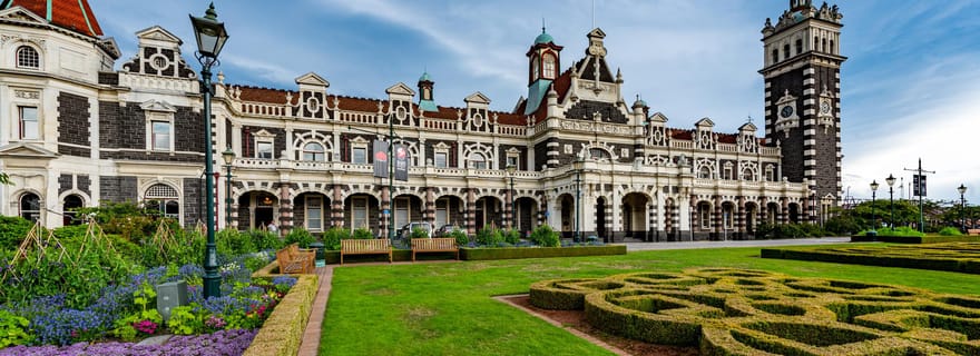 Visite privée à pied pour les familles à Dunedin : patrimoine et nature