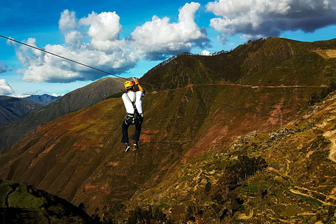 Viaggio in zipline nella Valle Sacra