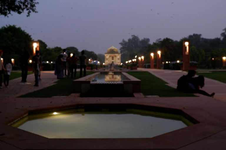 Delhi: Sunder Nursery Walking Tour with Side Quests Delhi: Sunder Nursery Guided Walking Tour