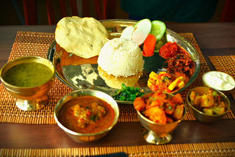 Kathmandu: Arts and Crafts Immersion Tour with Lunch