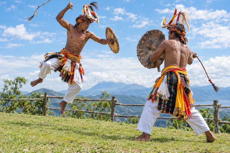 Labuan Bajo: 7-Stop Tour to Rangko Cave, Melo & Night Market