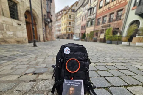 Excursión al aire libre con mochila rompecabezas - Alberto Durero en Núremberg