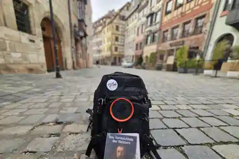 Outdoor Escape Tour with puzzle backpack - Albrecht Dürer in Nuremberg