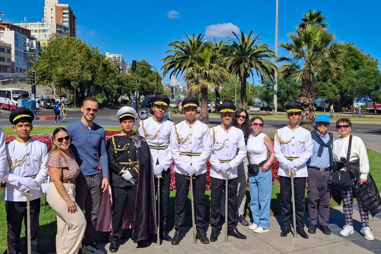 Santiago: Valparaíso Cruise Port Transfer & Vineyard Tour