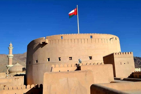 Shared Tour: Nizwa Fort, Souq, Birkat Al Mouz & Jebel Akhdar