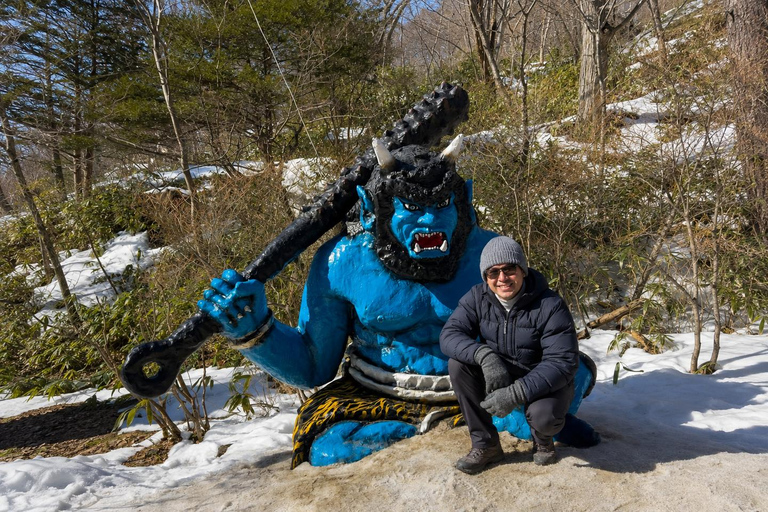Sapporo: Private Summer Getaway to Lake Shikotsu & Lake Toya Shikotsu, Toya & Noboribetsu | Up to 9 Guests