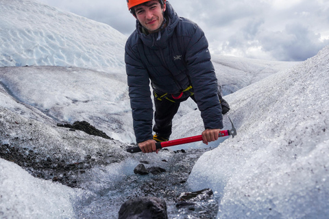 Skaftafell: Glacier Hike and Ice Climbing Tour