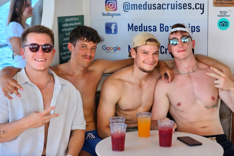 Protaras: Medusa Chill-Out Cruise to Blue Lagoon & Sea Caves