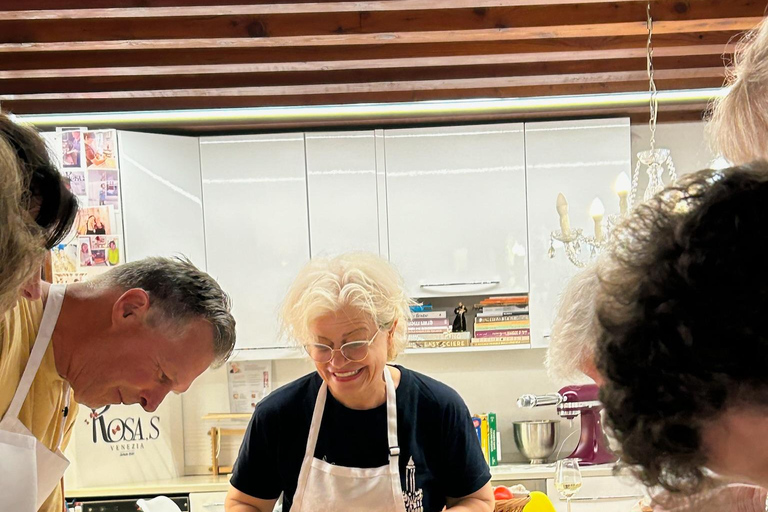 Venice: Cooking Class at Rosa’s secret garden home