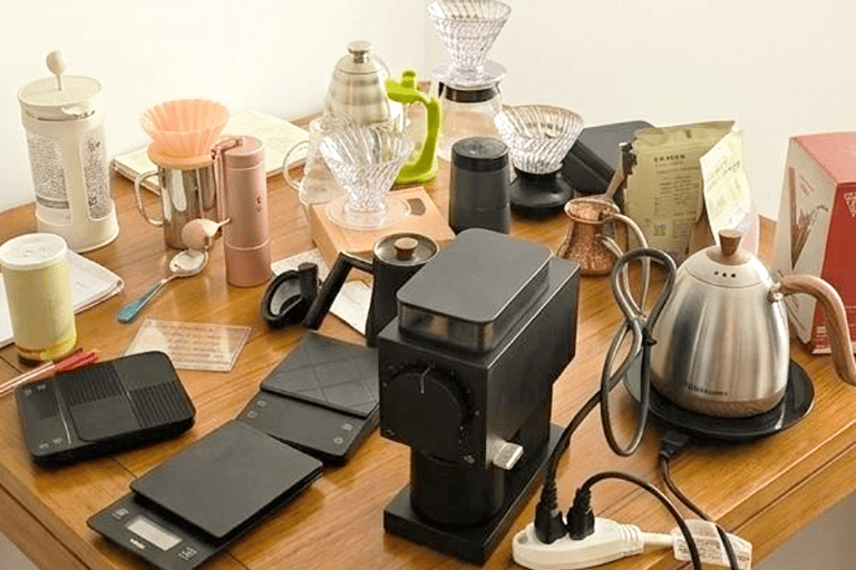 Bogota: Coffee Cupping and Sensory Art Workshop Premium Experience with Lunch
