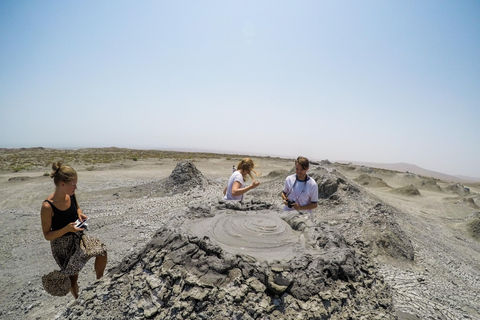 Baku: Gobustan, Mud Volcanoes, Ateshgah, and Yanardag Tour