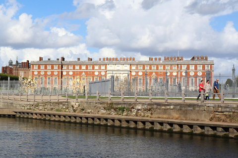 London: Richmond to Hampton Court River Thames Cruise Richmond to Hampton Court - Return