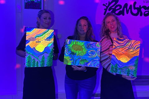 Eindhoven: Paint and Sip in the Dark at Rembrandt van Wine