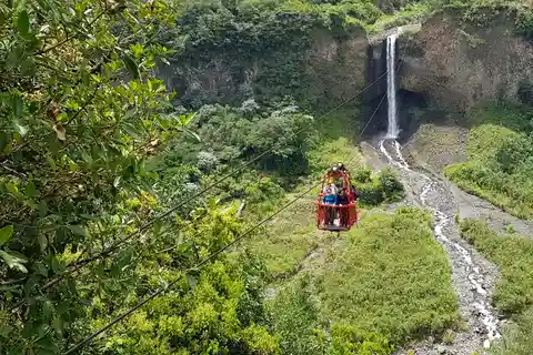From Quito: Cotopaxi and Baños Tour in One Day-All Included