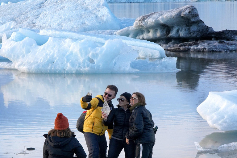 From Reykjavik: Jökulsárlón, Diamond Beach, & Vík Day Trip