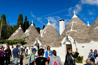 From Bari: Guided Tour of Alberobello & Matera with Tasting