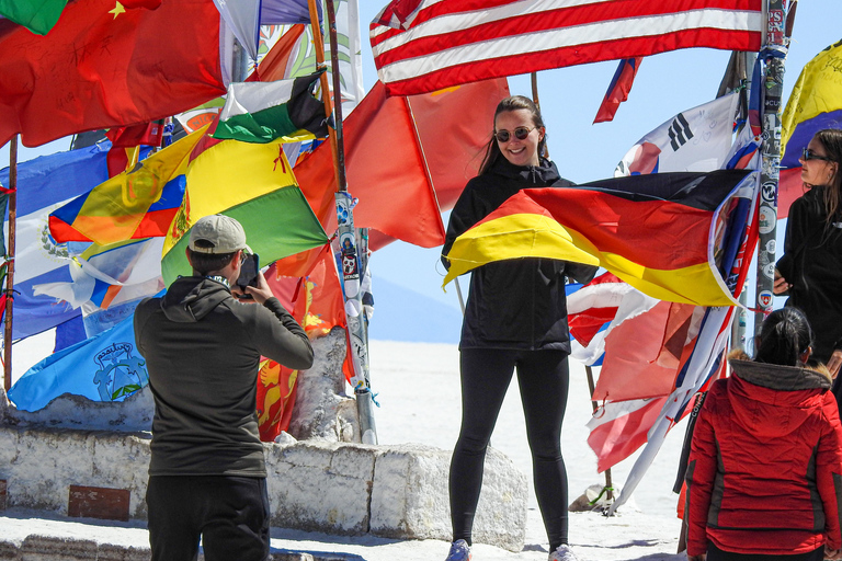 Uyuni: 1-Day Salt Flats, Giant Cacti & Sunset Adventure SPANISH TOUR