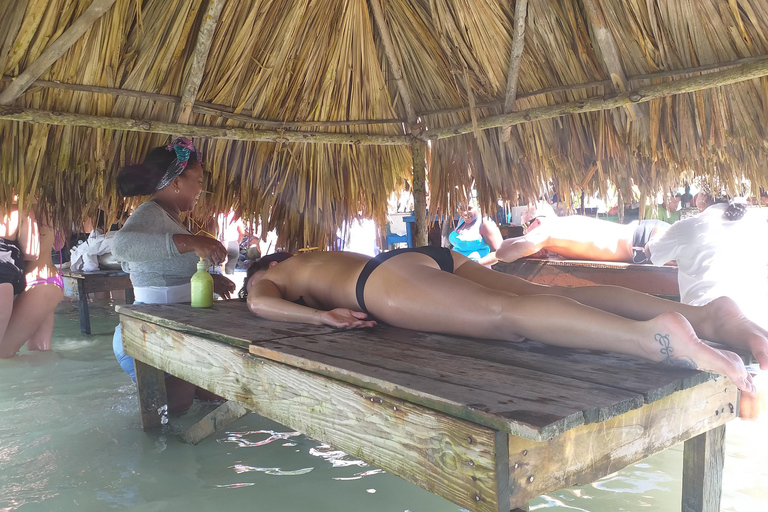 Cartagena: Desfruta de uma excursão de autocarro/barco às 5 Ilhas do Rosário + snorkeling