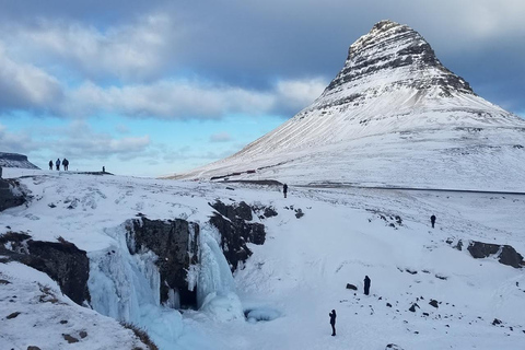 Iceland: 10-Day Winter Tour with Accommodation & Meals