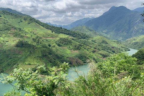 Från Hanoi: 4-dagars Ha Giang Loop Car Tour Plus redigerad video