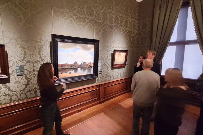 The Hague: Private Guided Tour in the Mauritshuis Museum Dutch tour