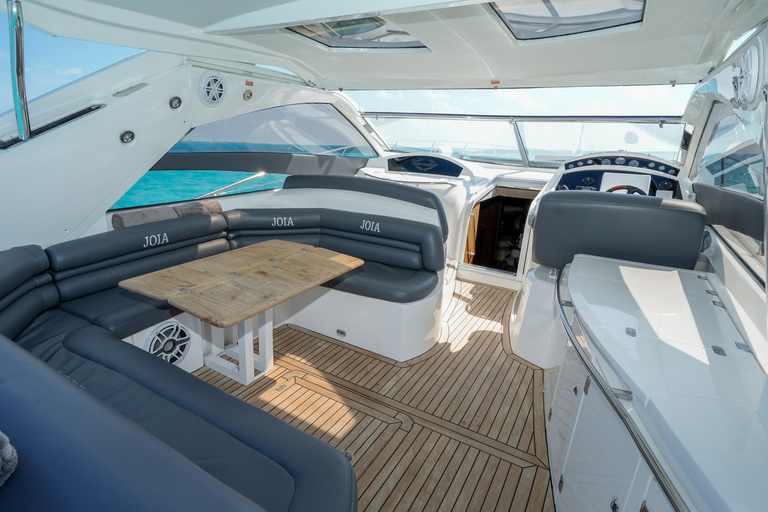 Cancun: Noleggio di uno yacht di 52 piedi* Cancun: Noleggio di uno yacht di 52 piedi