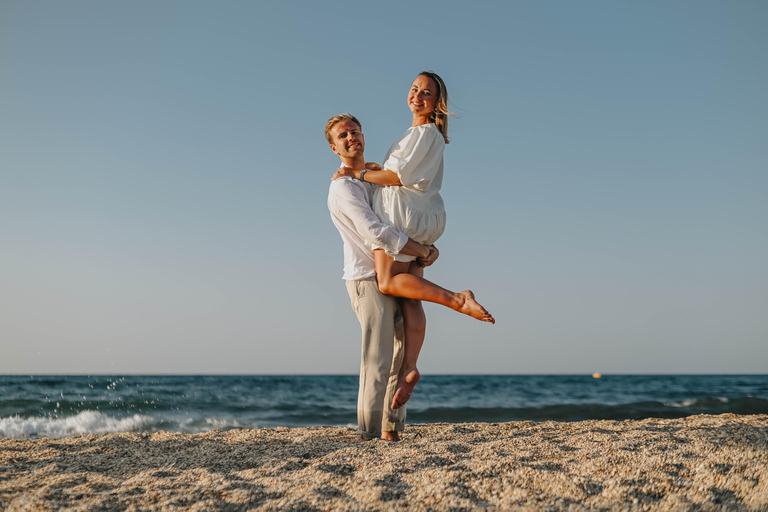 Alcudia: Playa de Alcudia Beach Photoshoot Experience Ultimate Photoshoot – All Digital Photos Included