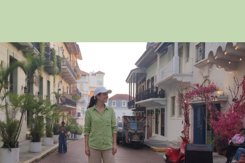 Panama City: Casco Viejo Morning Walk & Tastings