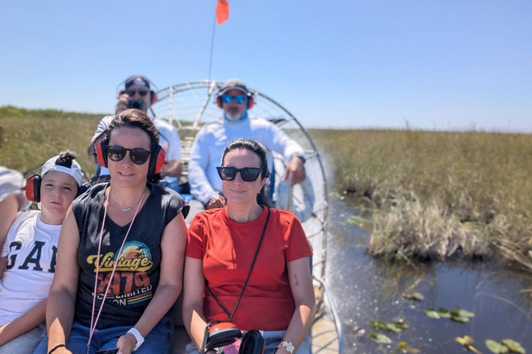 Everglades airboat excursion with a French-speaking live guide Everglades airboat excursion with a French-speaking guide