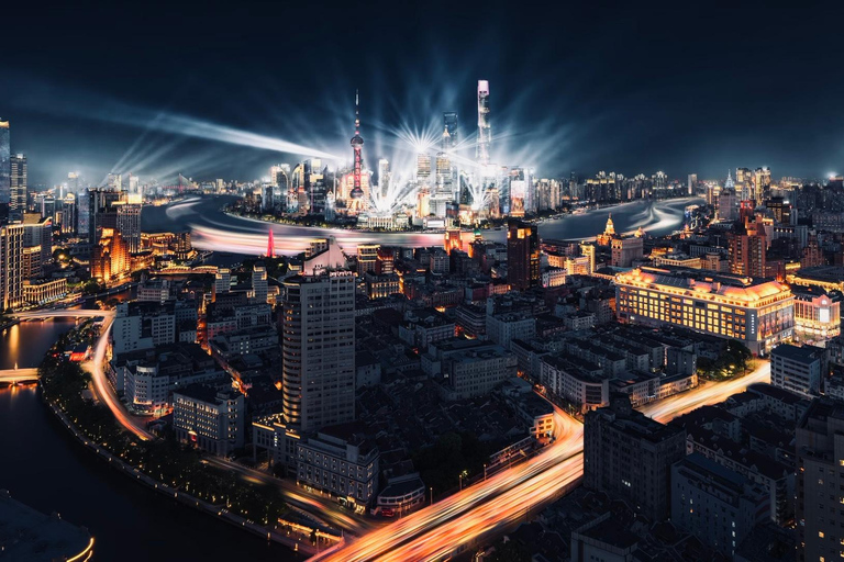 Shanghai Sunset Walk: Historic Bund to Cyberpunk Skyline Private VIP Tour (English & French)