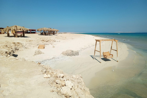 Îles Giftoun : transfert en hors bord et prise en chargeSortie avec prise en charge à Hurghada