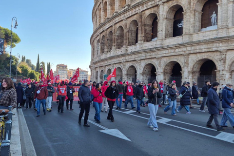 Small Group Guided Tour Colosseum Roman Forum, Palatine Hill Standard Tickets