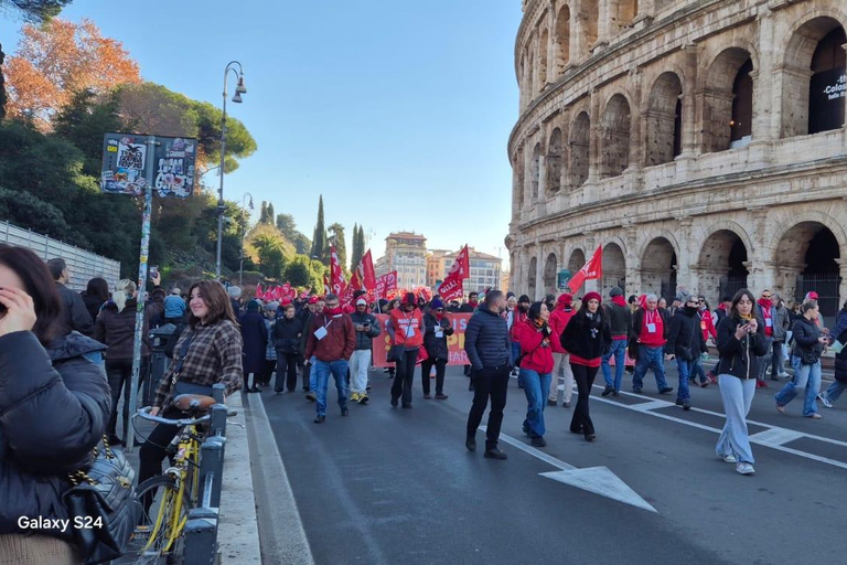 Small Group Guided Tour Colosseum Roman Forum, Palatine Hill Standard Tickets