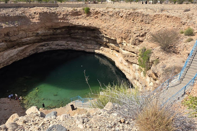 Muscat: 12 - Hours Wadi Adventure & Muscat City Tour
