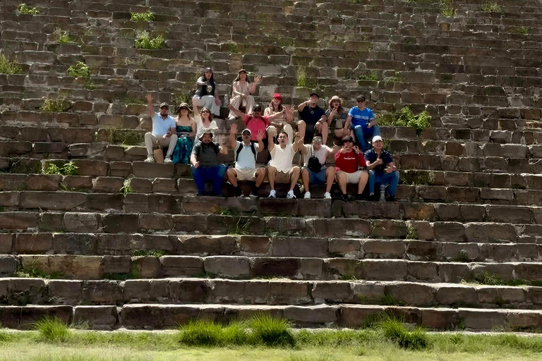 Oaxaca: Premium Monte Alban and Master Artisans Tour Oaxaca: Premium Monte Albán and Master Artisans Tour