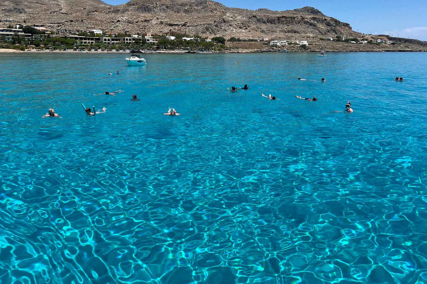 リンドス・ペフコス：オールインクルーシブ水泳＆シュノーケルボートクルーズ