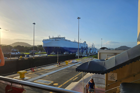Panama Canal and City Sightseeing Tour