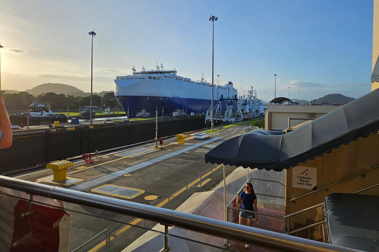 Panama Canal and City Sightseeing Tour