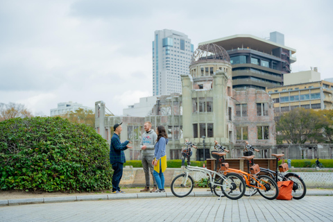 Hiroshima: Fredscykeltur med lokal guide