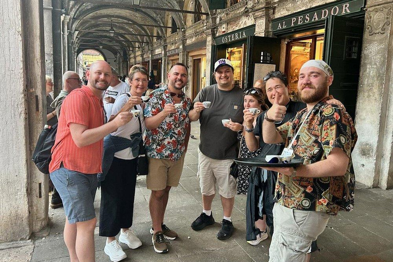 Venice Food Tour: 10 tastings with a 30 Minute Gondola Ride